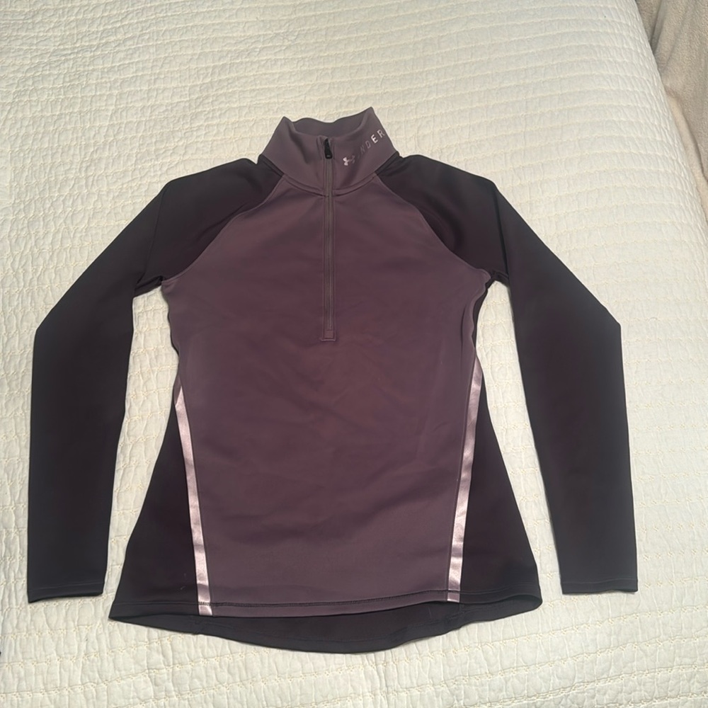 Under Armour Women’s Coldgear  Long Sleeve Running 1/2 zip Size M - NWT